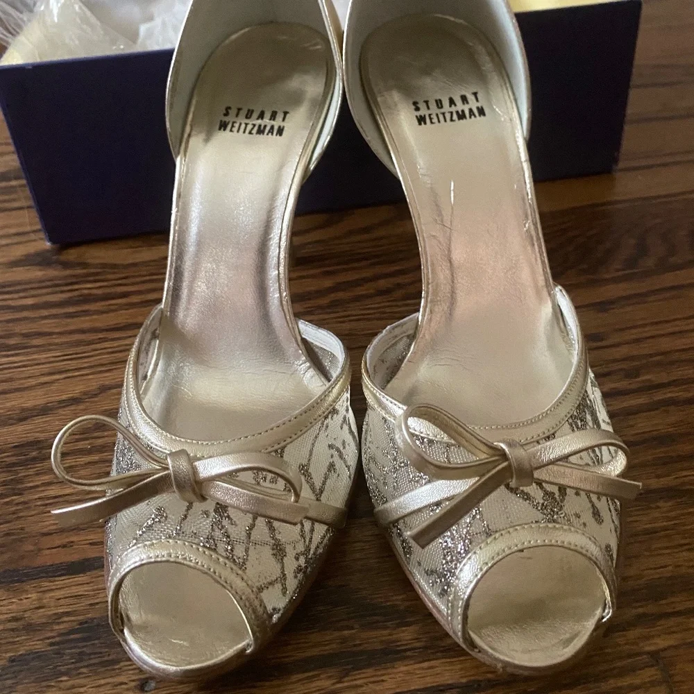 NEW Stuart Weitzman gold metallic dress shoes sandals heels 7.5 - Picture 1 of 7
